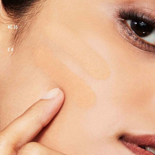 Base de Maquillaje en Polvo MAC Studio Fix Powder Plus Foundation C4