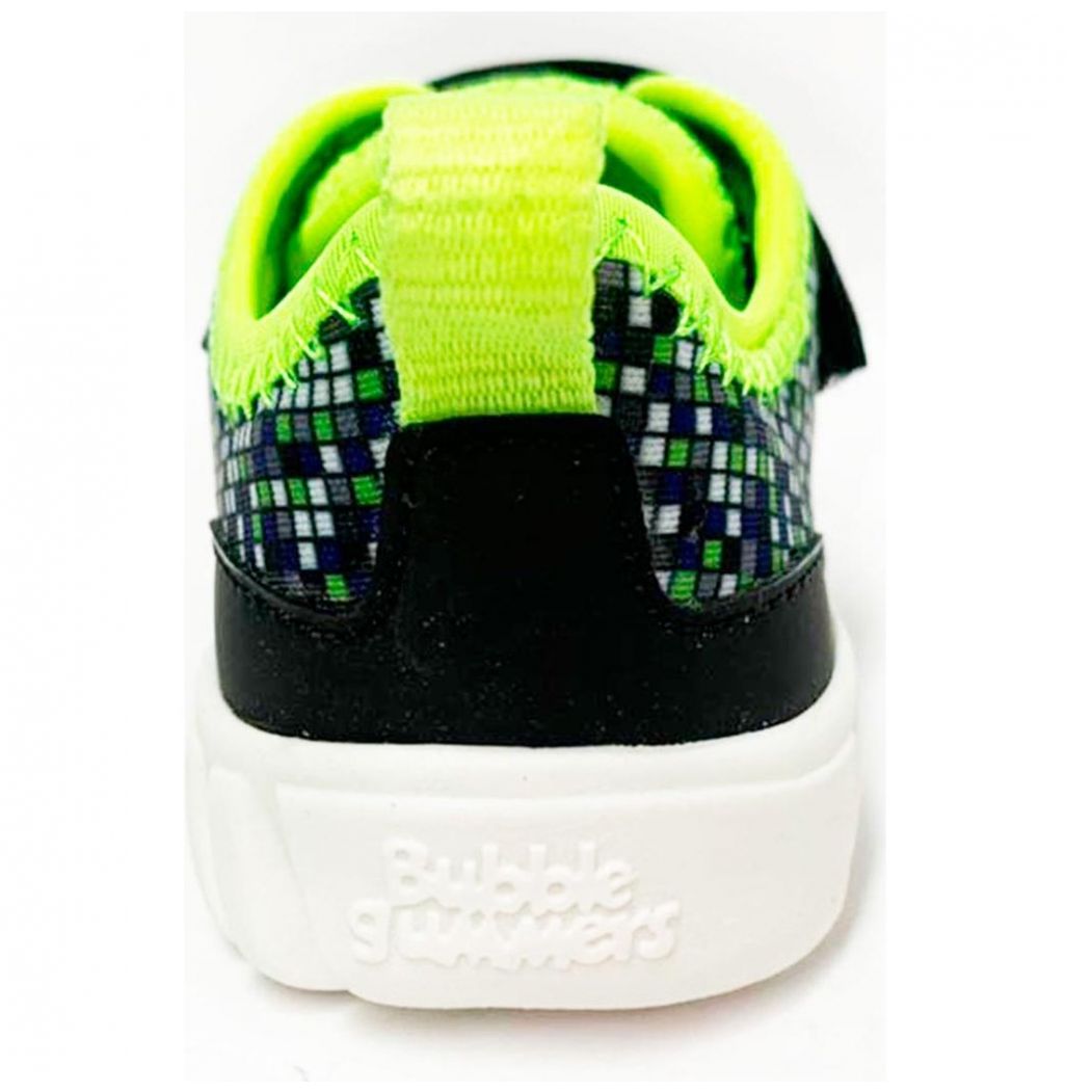 Tenis con Suela Dentada Negro Y Verde para Niño Bubble Gummers Modelo Matrix