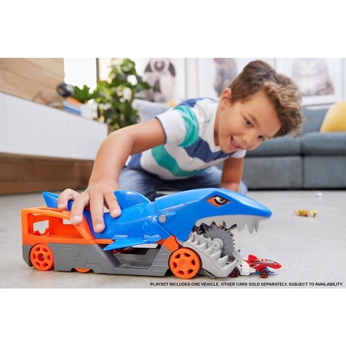 Remolque Tiburón Hot Wheels