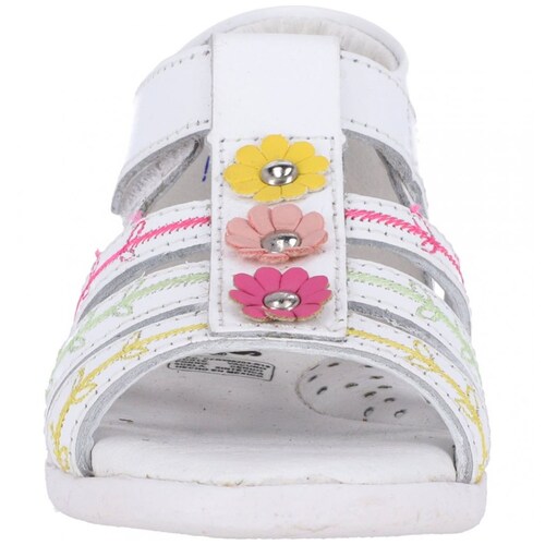 Sandalia Talonada de Flores Blanca para Ni&ntilde;a Andanenes Modelo 2120N00
