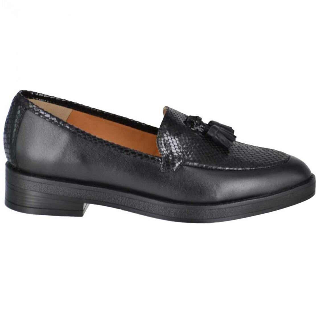 Zapato con Textura Y Borla al Frente, Azul Marino Joyce.