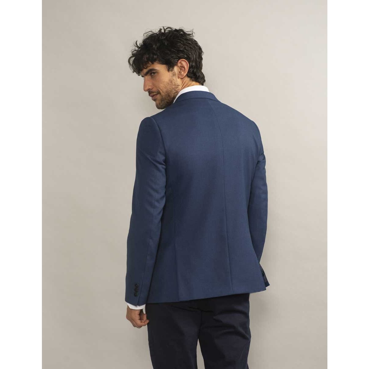 Saco Slim Fit para Caballero Manhattan Modelo Mhoi19Ame03-01