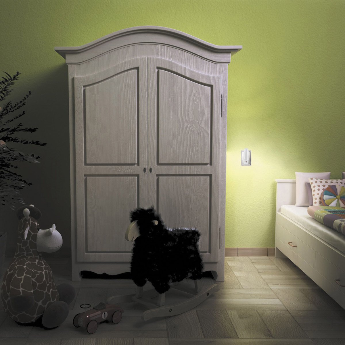 Luz de Noche Automática (Luz Cálida)