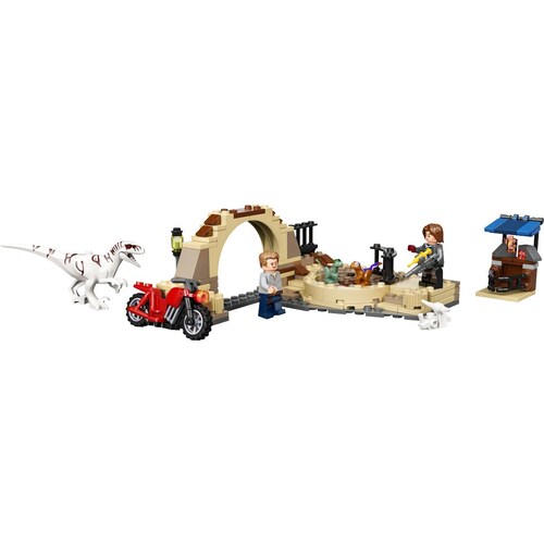 Persecución en Moto Del Dinosaurio Atrocirraptor Lego Jurassic World