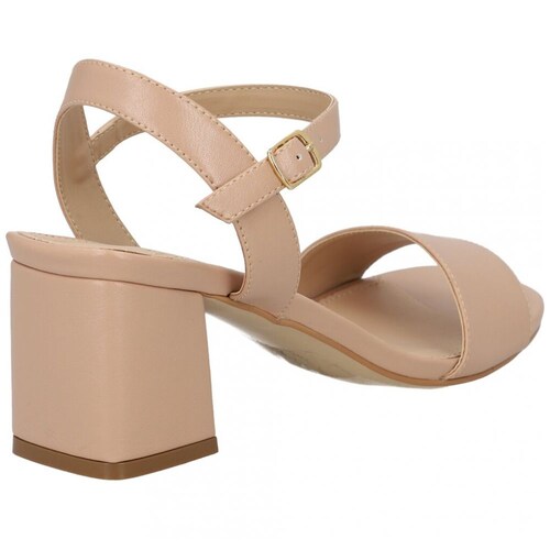 Sandalia Tacón Bajo y Ajuste Pulsera Color Beige Gianni Bini