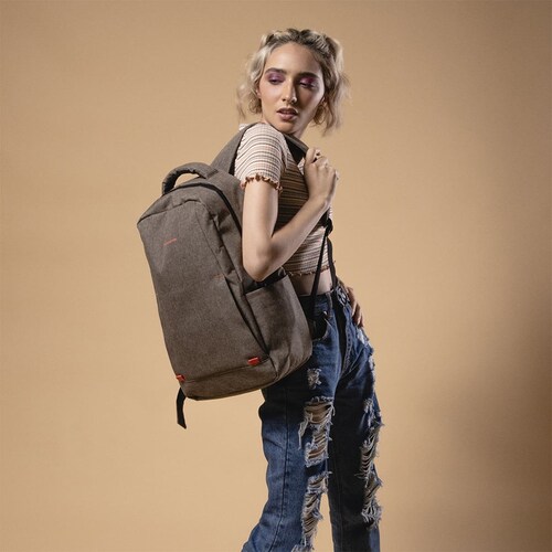 Mochila Portalaptop Taos 15.6 Café Cool Capital+ Power Bank