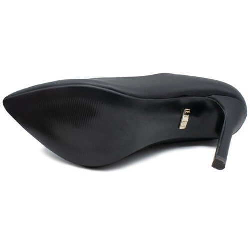 Zapatilla con Tacón Alto Puntal Negro Elle.
