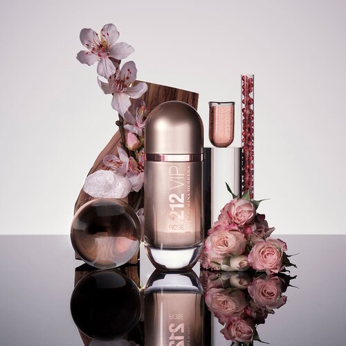 Set Fragancia para Mujer Carolina Herrera 212 Vip Rosè Edp 80Ml + Body Lotion 100Ml + de Bolsillo