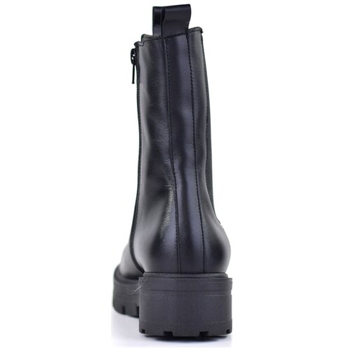 Bota Negra con Elástico Patricia Miller