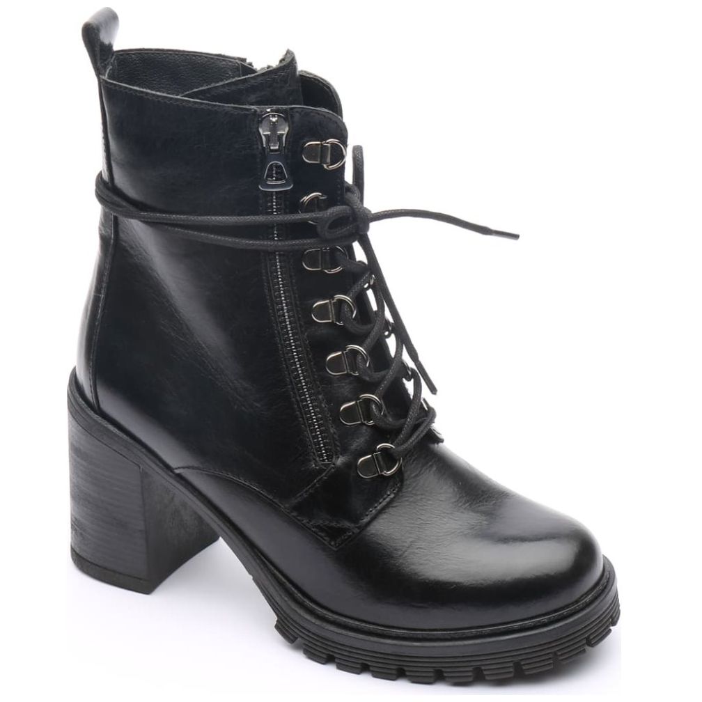 Bota Negra Combat con Tac n y Agujetas Luketti