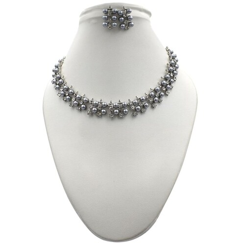 J316. ELEGANTE JUEGO DE COLLAR, ARETES Y PULSERA EN OJO DE GATO Y PERLAS. - La Plaza Morada