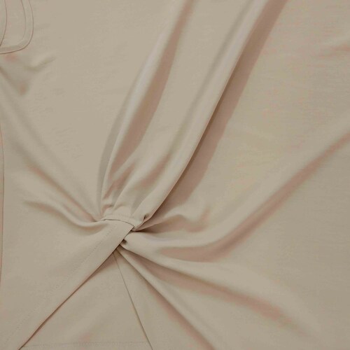 blusa de cuello redondo manga corta