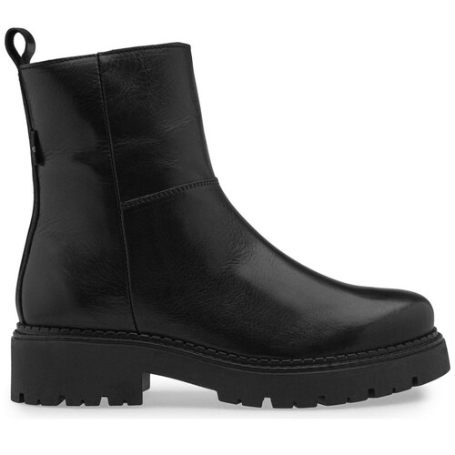 Bota Ella Lisa con Cierre Lateral Negra Levis