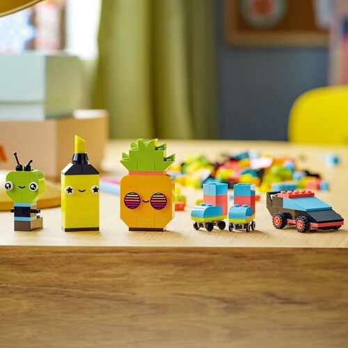 Diversión Creativa: Neón Lego® Classic