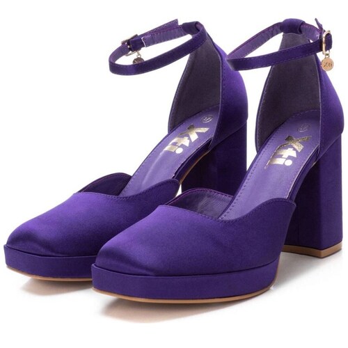 Zapatilla Morada con Plataforma Y Pulsera Xti