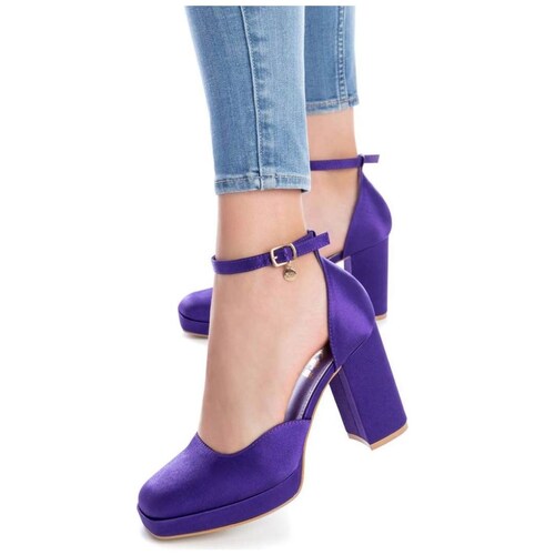 Zapatilla Morada con Plataforma Y Pulsera Xti