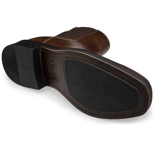 Bota Levis en Piel Café