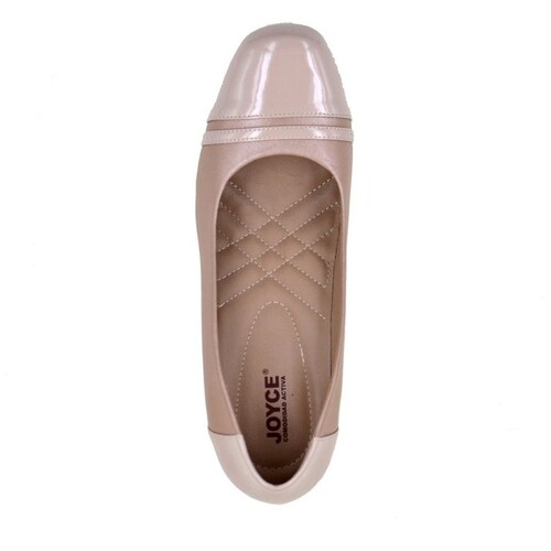 Zapatilla con Puntera Charol Beige Joyce
