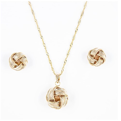 Juego de Aretes Y Collar en Chapa de Oro 18K