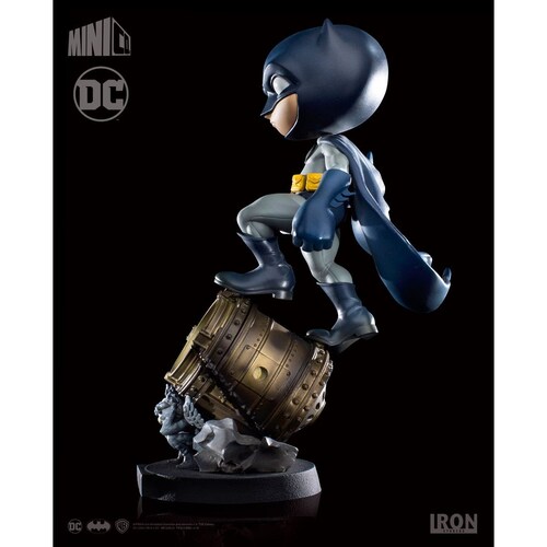 Figura Coleccionable Batman Comics Deluxe Dc Comics Minico