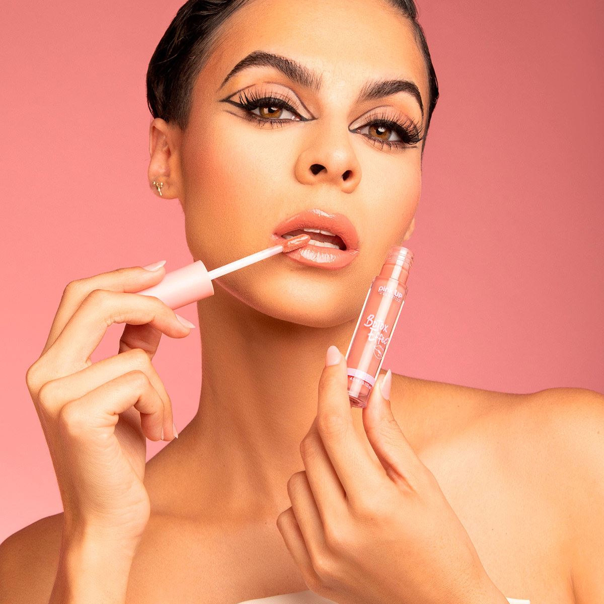 Lipgloss Pink Up Efecto Botox image number 10