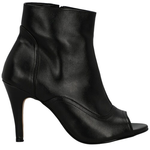 Shootie Negro con Boca de Pez con Cierre Lateral C2C