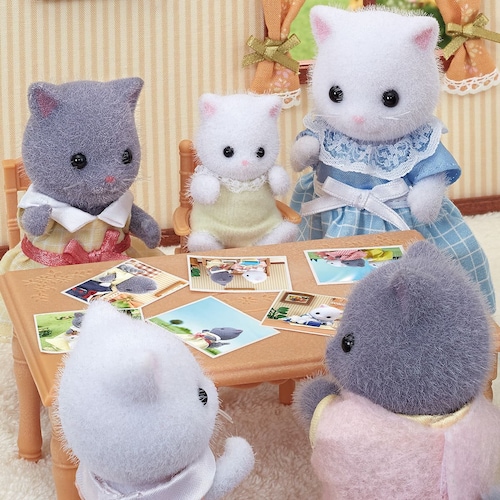 Bebé Gato Persa Sylvanian Families