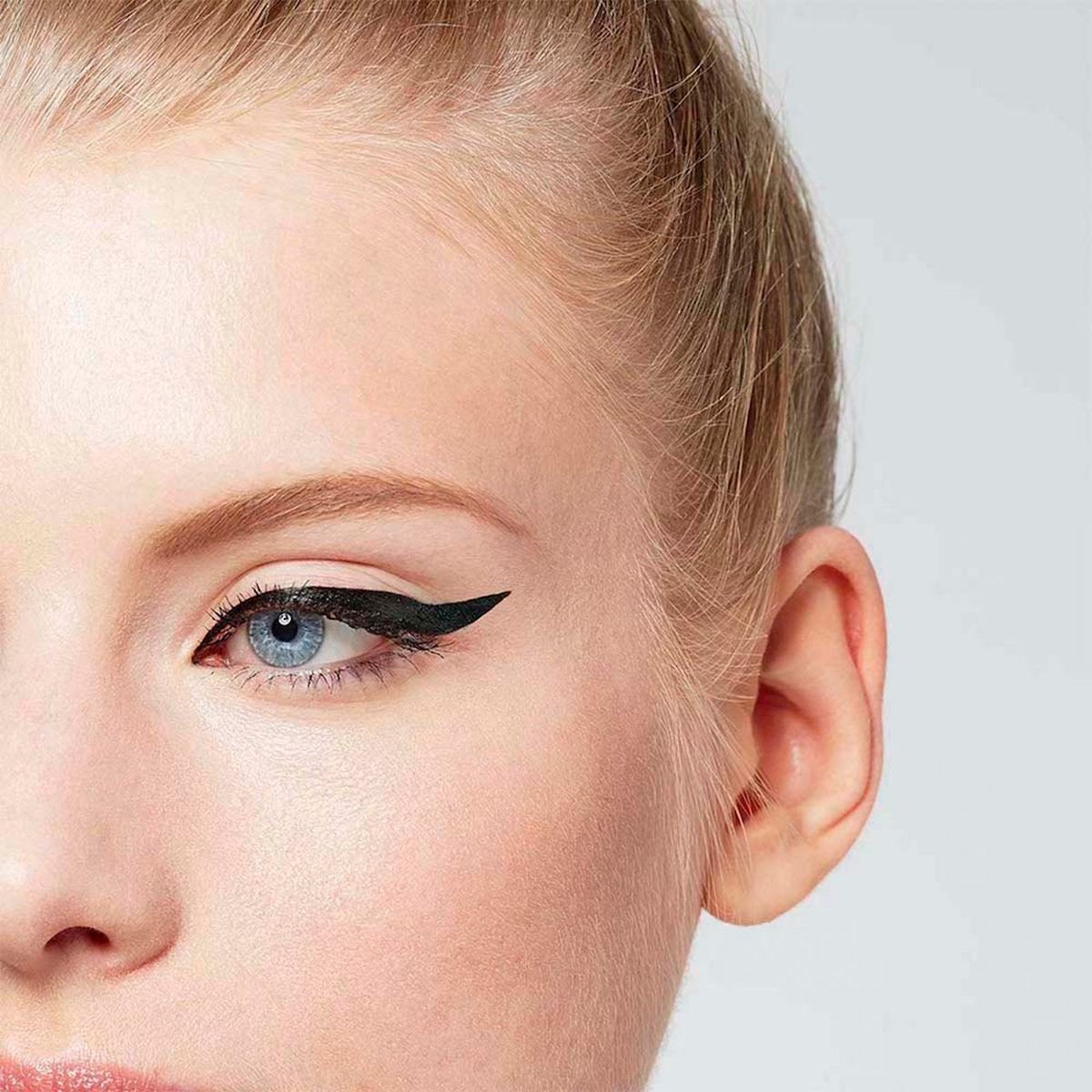 L’Oréal Paris Delineador de Ojos Flash Cat Eye image number 4