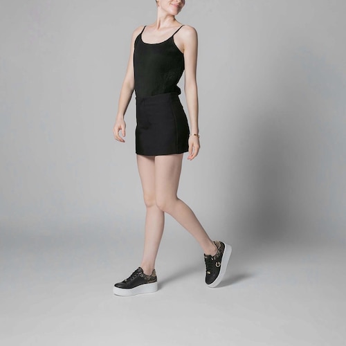 Tenis G By Guess con Aplicación de Estoperol para Mujer