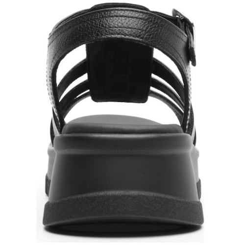 Sandalia con Suela Dentada Color Negro Flexi