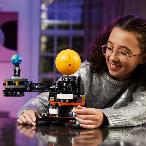 Lego® Planeta Tierra y Luna en Órbita