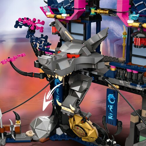 Lego® Dojo Sombrío de la Máscara de Lobo