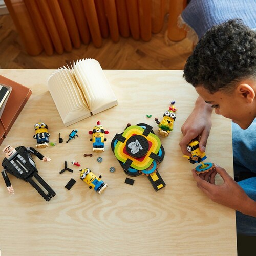 Modelo de Gru y los Minions