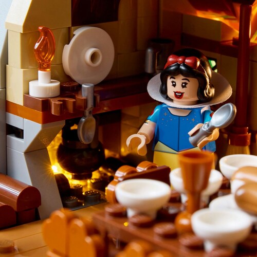 Cabaña de Blancanieves y los Siete Enanos Disney Princess Lego