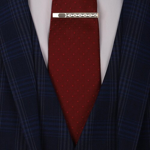 Traje Carlo Corinto de 3 Piezas con Diseño a Cuadros para Hombre Plus