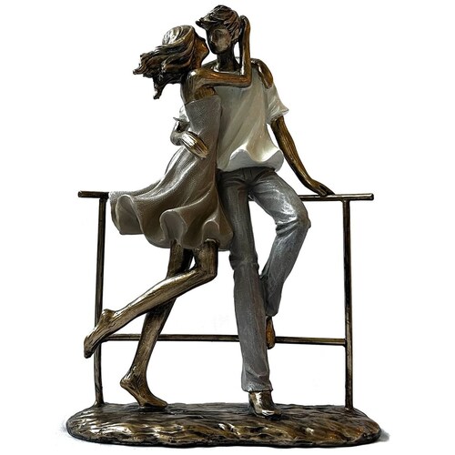 Figura Decorativa Pareja Sentada en Barandal Mideko