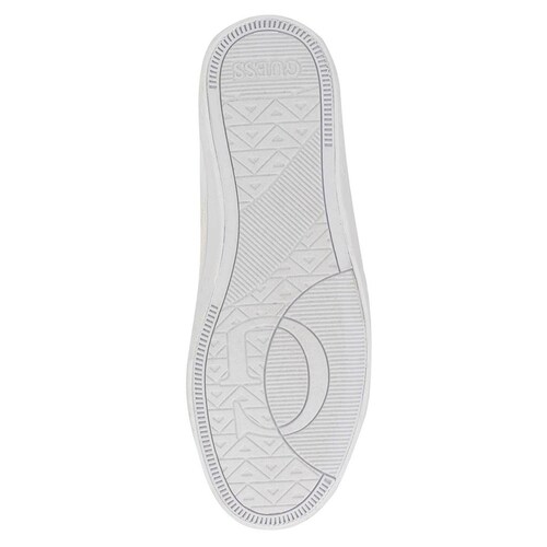 Tenis Guess Detalle Talón Dorado y Logotipo