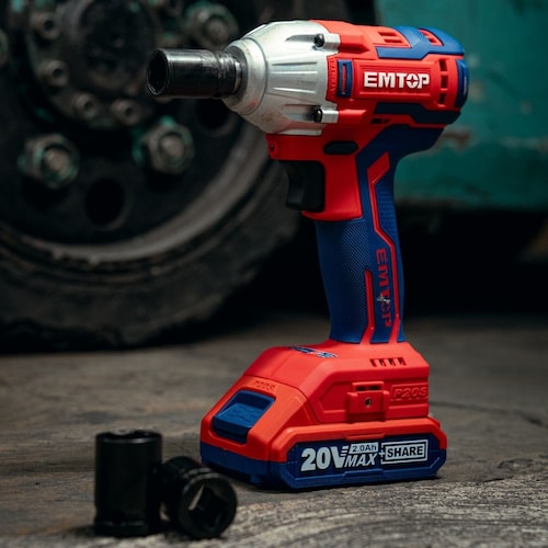 Kit Llave de Impacto Inalámbrica Brushless Accesorios Emtop
