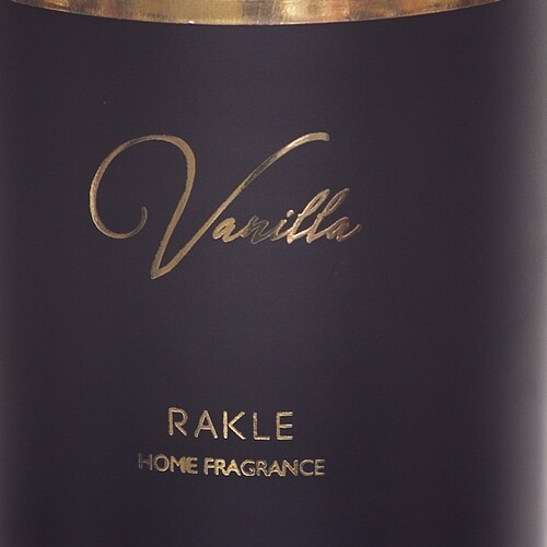 Vela Aromática Elegant de 200 Grms con Aroma a Vainilla Rakle