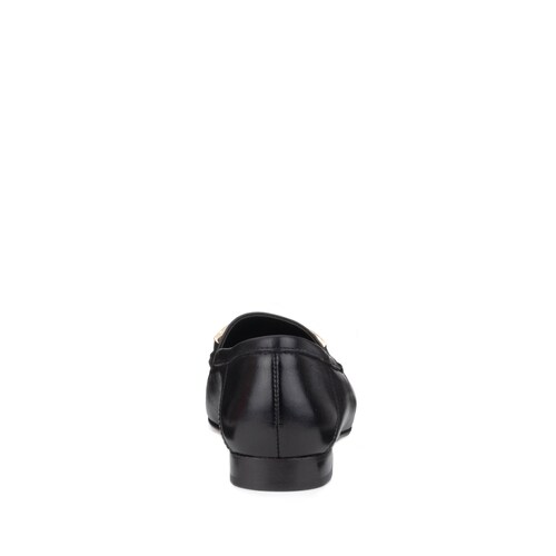 Mocasín Liso con Herraje para Mujer Gillio
