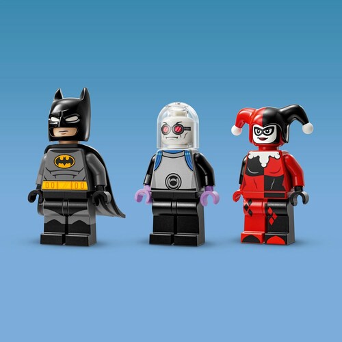 Dc Batman Batman con Batimóvil Vs. Harley Quinn Y Mr. Freeze 76274 Lego