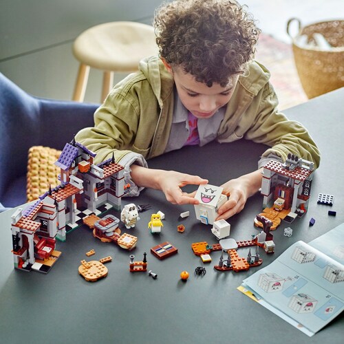Super Mario la Mansión Encantada Del Rey Boo 71436 Lego