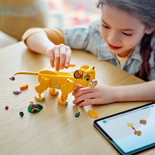 Disney el Rey León: Simba Cachorro Regalo 43243 Lego