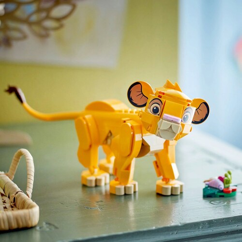 Disney el Rey León: Simba Cachorro Regalo 43243 Lego