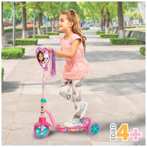 Tri-Scooter Gabby's Dollhouse Flying Wheel