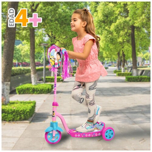 Tri-Scooter Minions Girl Flying Wheel