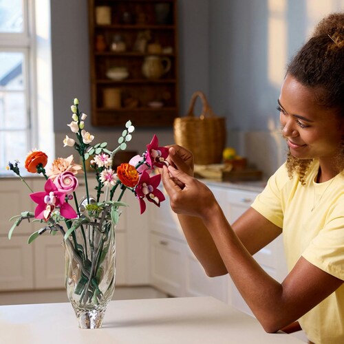 Botanicals Ramo de Flores Fantasia en Rosa Lego