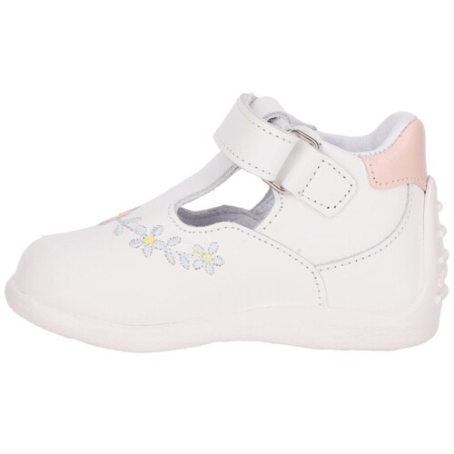 Zapato con Aplicación Floral Andanenes para Niña