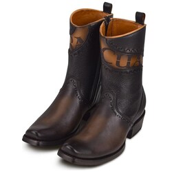 botas-cuadra-en-piel-de-res-para-hombre