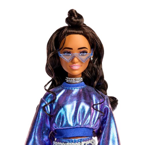 Muñeca Barbie Fashionista con Cabello Castaño Y Conjunto Azul